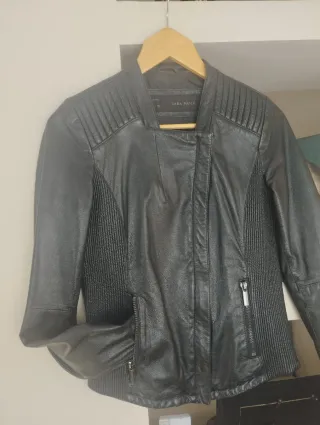 Cazadora tipo motera de piel