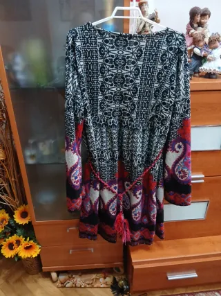 Vestido estampado Ada Gatti. Firma española