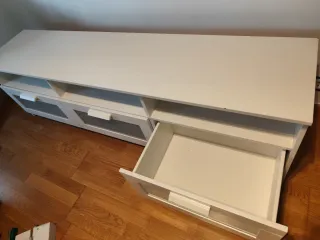 Mueble TV blanco con almacenaje