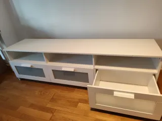 Mueble TV blanco con almacenaje