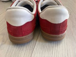 Zapatillas rojas Zara talla 34