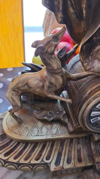 Figura de bronce antigua