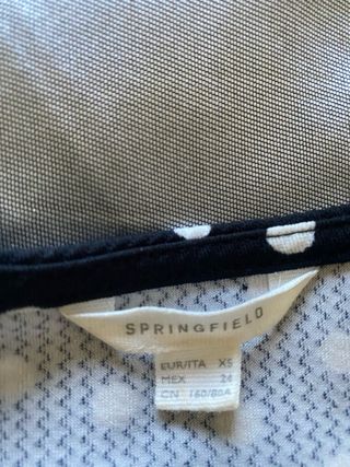 Vestido de lunares negro y blanco