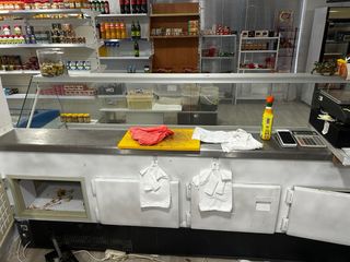 Supermercado (carnisseria con todo incluido)