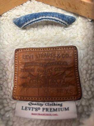 Chaqueta Levi's vaquera forrada azul