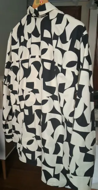 Pantalón pana flare y camisa estampada T38