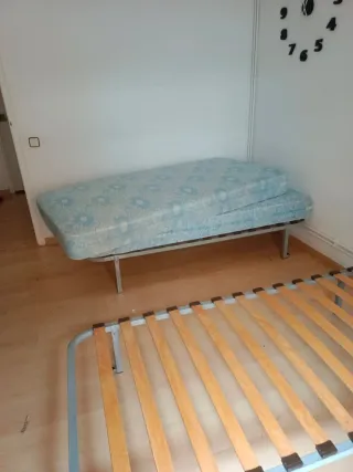 Somier de madera y metal// tengo 2