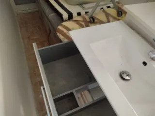 Mueble de baño con lavabo+ lavabo+ grifo+ valvula
