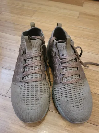 Zapatillas Under Armour Beige/Marrón