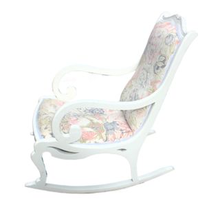Mecedora de madera con tapizado floral