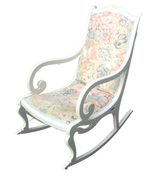 Mecedora de madera con tapizado floral