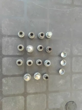 Tornillos antirrobo M10