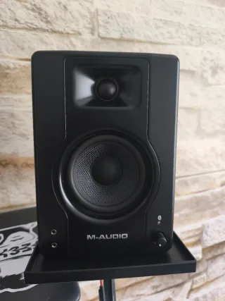 Equipo DJ Hercules + Altavoces + Portátil