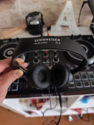 Equipo DJ Hercules + Altavoces + Portátil