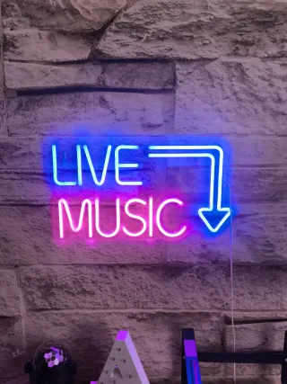 Equipo DJ Hercules + Altavoces + Portátil