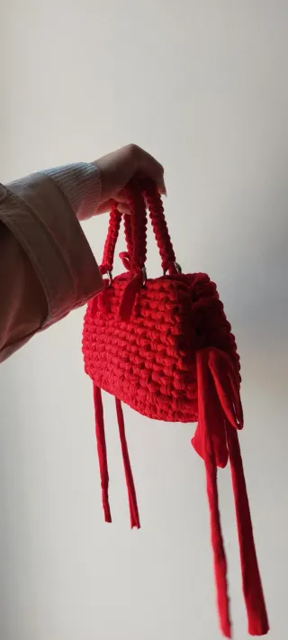 Borsetta rossa uncinetto