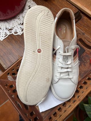 Zapatillas Clarks Mujer Blancas Tiras Multicor