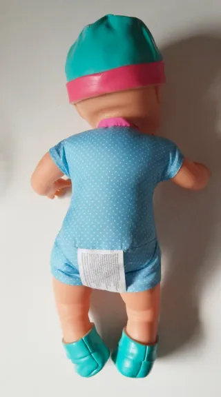 Muñeco Nenuco con chupete y zapatos