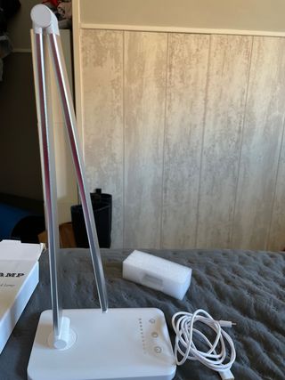 Lámpara de escritorio LED de aluminio
