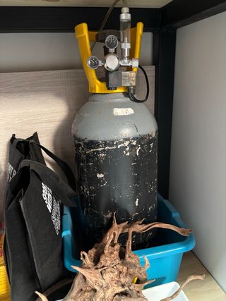 Acuario 450L con filtro y pantalla LED