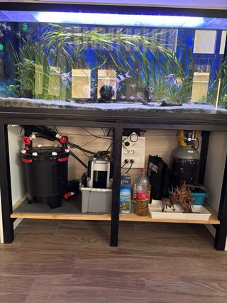 Acuario 450L con filtro y pantalla LED