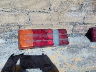 Pilotos traseros Mercedes