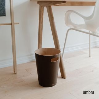 Cesto de basura madera Umbra 7.5L