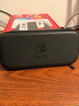 Nintendo Switch OLED Blanca y Negra