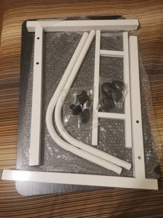 Tavolo ausiliario C regolabile con ruote