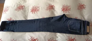 Pantalón vaquero Zara mujer talla 36