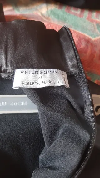 Top raso nero Philosophy di Alberta Ferretti