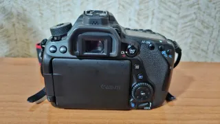 Cámara Canon EOS 80D Cuerpo