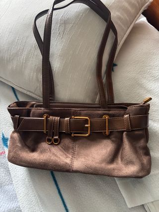 Bolso efecto ante marrón con hebilla