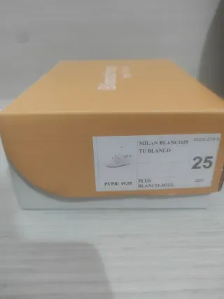 Sandalias blancas niña velcro número 25