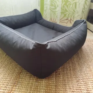 Cama impermeable para perro