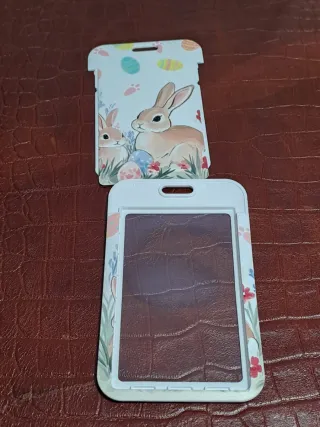 Llavero porta tarjetas Pascua conejos huevos