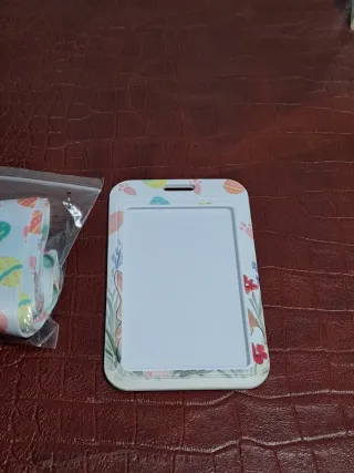 Llavero porta tarjetas Pascua conejos huevos