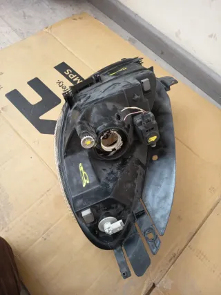 Faro Delantero Derecho Citroën Xsara Picasso 2003