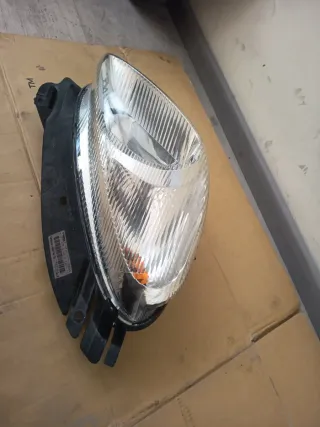 Faro Delantero Derecho Citroën Xsara Picasso 2003