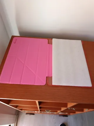 Funda iPad Rosa Plegable 17cm x 24cm