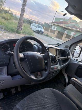 peugeout boxer coche para mercancia