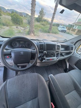 peugeout boxer coche para mercancia
