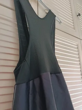 Pantalón ciclista largo negro sin estrenar.