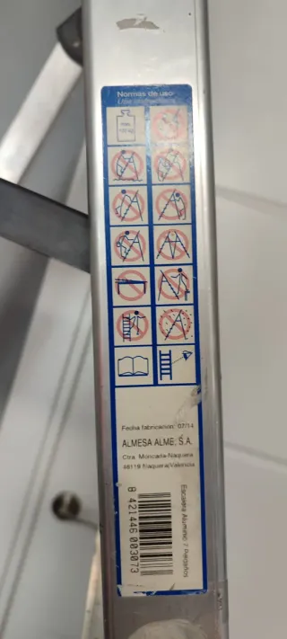 Escalera aluminio 7 peldaños