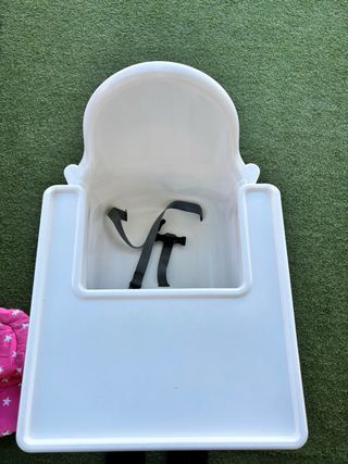 Trona IKEA y reductor para bebé
