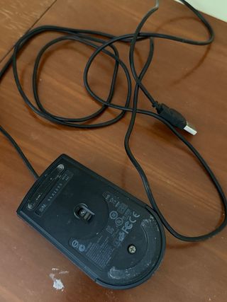 Ratón Lenovo USB Negro y Rojo