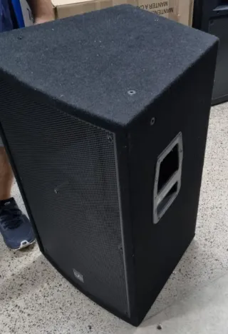 2 Parejas de Altavoces DAS MI-115N (350W RMS)