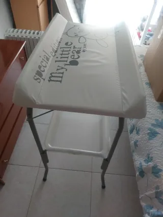 Bañera y cambiador Jané