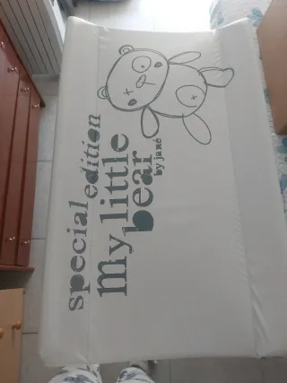 Bañera y cambiador Jané