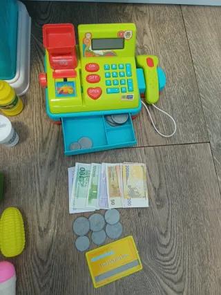 Cocina de juguete con accesorios